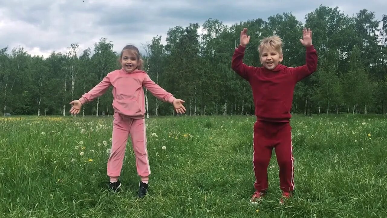 Зарядка в лесу дети. Утренняя зарядка видеоролик для детей. Креативная зарядка для детей. Видеоролики детской зарядки. Слушать музыку для зарядки в детском