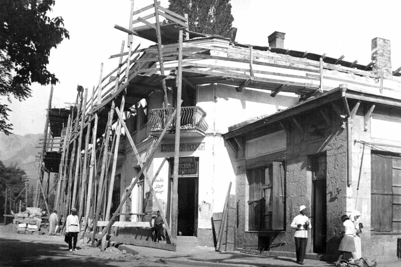 землетрясение в крыму в 1927 фото. землетрясение в ялте в 1927 году. ялтинское землетрясение 1927. землетрясение в крыму 1927г. 12 сентября 1927 год землетрясение в крыму.