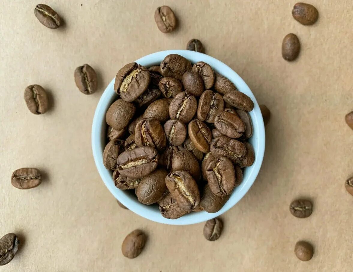 кофе джанго. марагоджип кофе. зерновой кофе никарагуа марагоджип. кофе в зернах гватемала. мексиканский марагоджип кофе в зернах.