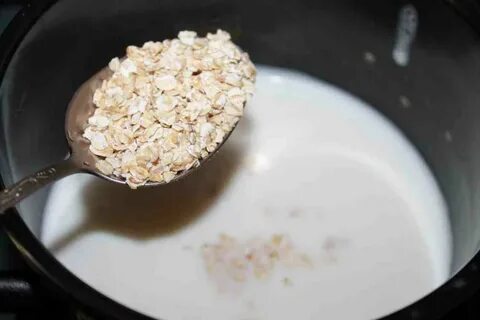 Овсяная каша на молоке из цельного зерна