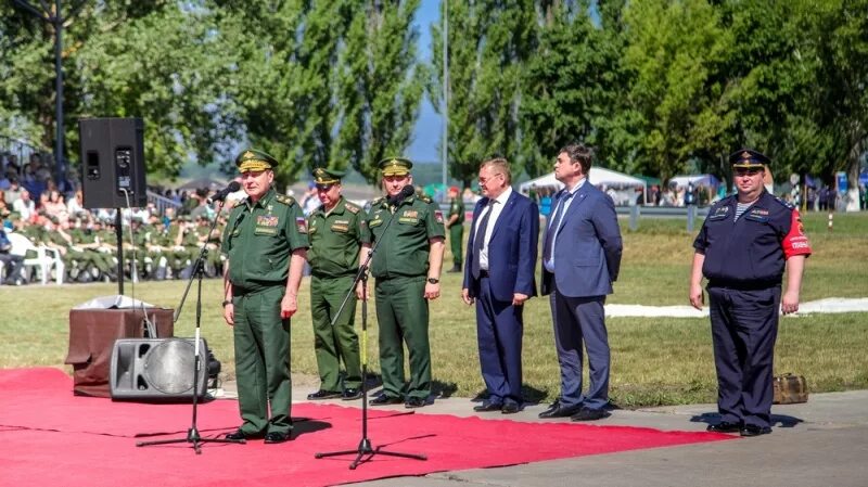 Беспилотники гражданские. Дулаг-191 мемориал. Острогожск воронежская область бпла. Острогожск воронежская область бпла. Медицинский вертолет.