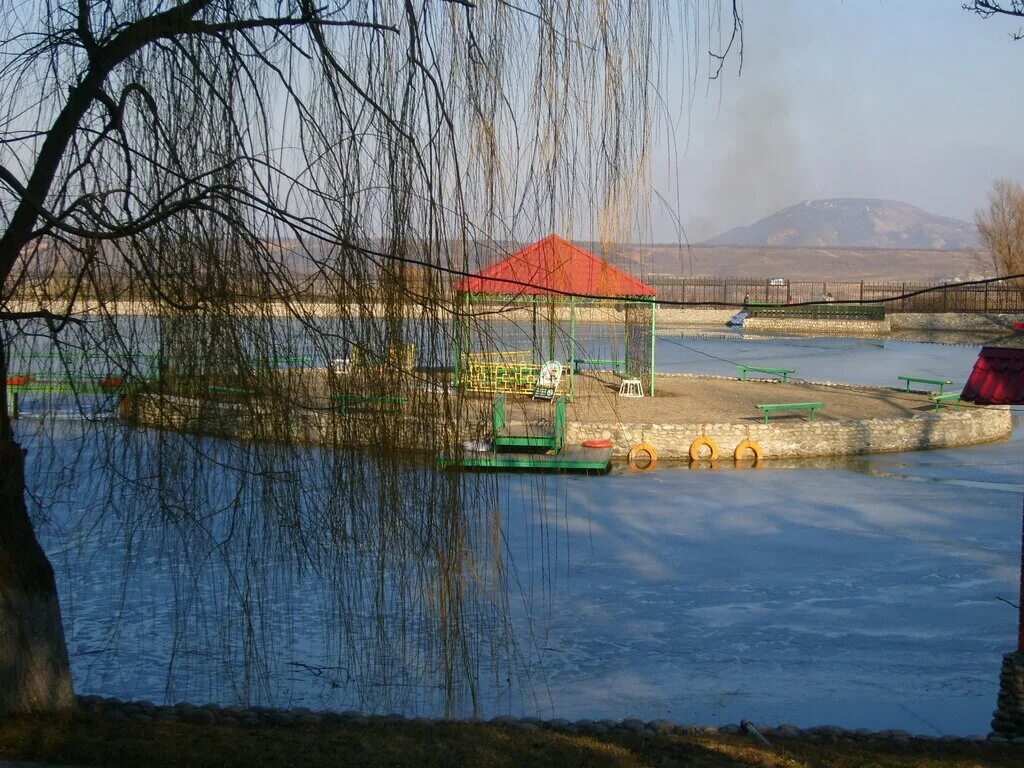 Родниковое озеро санатория Picture of Mashuk Aqua-Therm, Inozemtsevo Tripadv