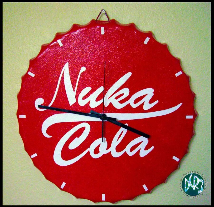 Ядер диск. Часы nuka-cola. крышки ну ка кола. ядер кола. крышка ядер колы.