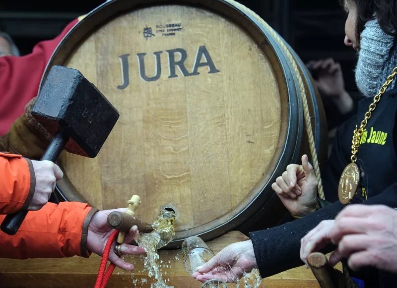 Вина является. Jura Wine.