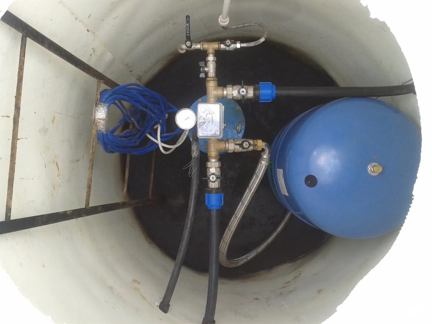 кессон полимер-1000 для обустройства скважины. оборудование скважины дома. оборудование скважины дома. кессон полимер-1000 для обустройства скважины. гидробурение абиссинской скважины.