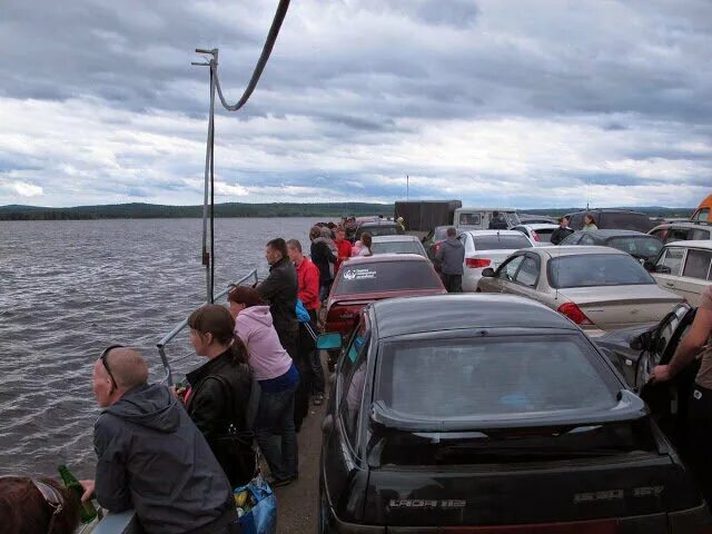 Паромная переправа сегодня. Переправа Юго-Камск Оханск. Паромная переправа Оханск. Паром Оханск Юго Камск. Паромная переправа Оханск Югокамск.