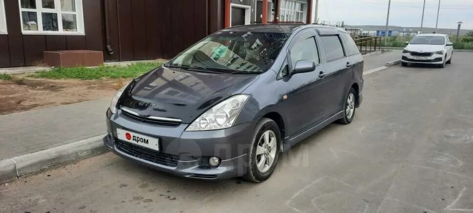 Тойота Виш 2003 года. Toyota Wish (2003-2005). Toyota Wish 2003 год. Тойота Виш поддон 2003. Купить тойота виш 2003 года