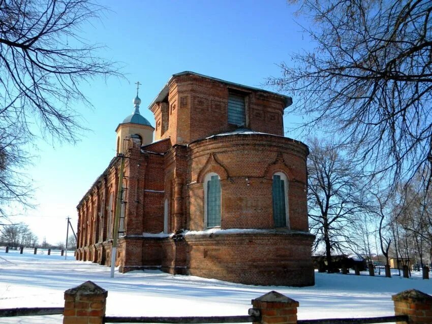 Гайворонский округ белгородской области. Храм Пресвятой Богородицы Смородино. Церковь с Смородино Грайворонский район. Храм в Смородино Белгородской области. Смородино Грайворонского района Белгородская область.