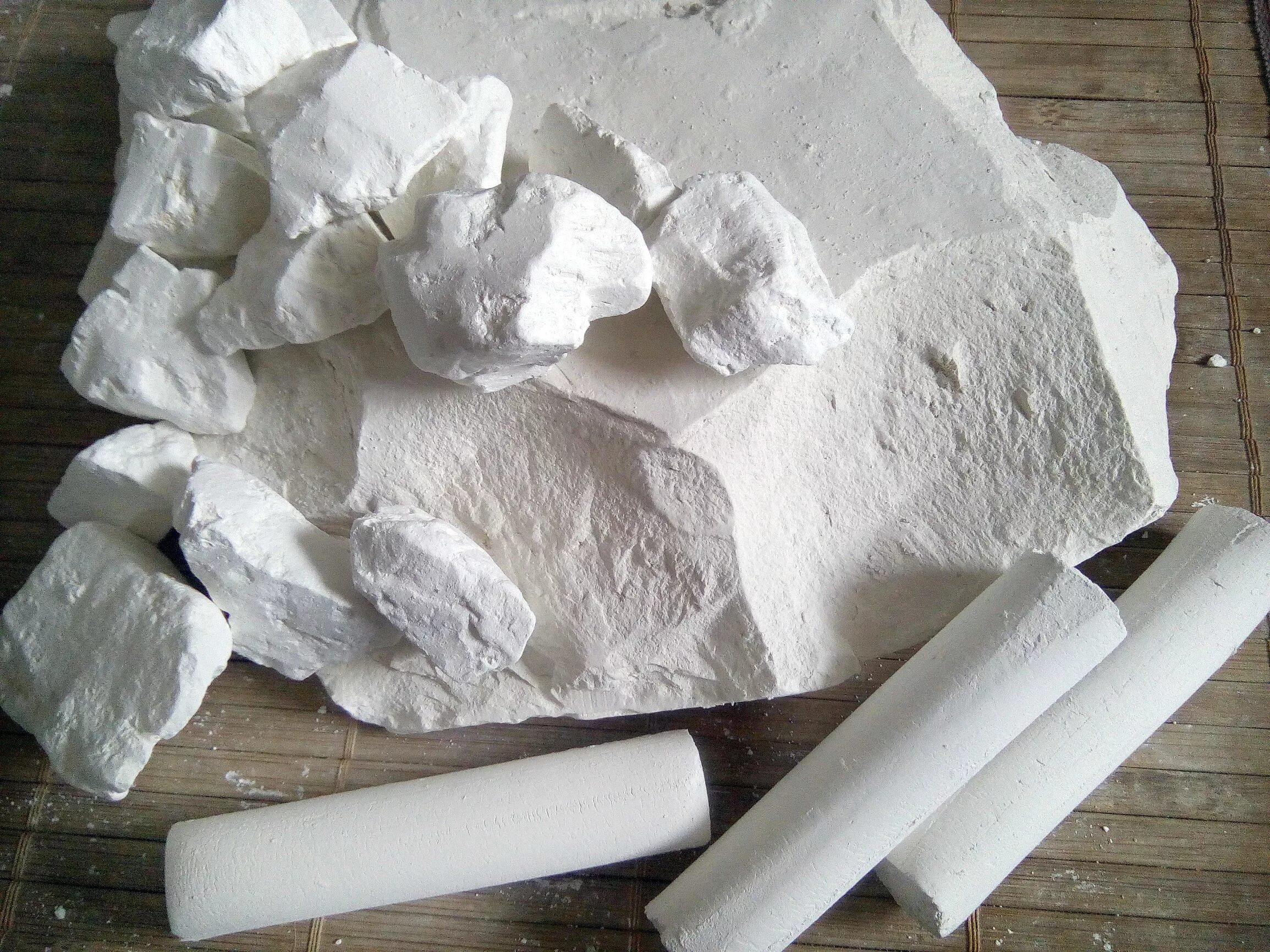 мел. пиленый мел рафинад. известняк кусковой. пищевой мел белгородский пиленый. мел пиленый брусками.