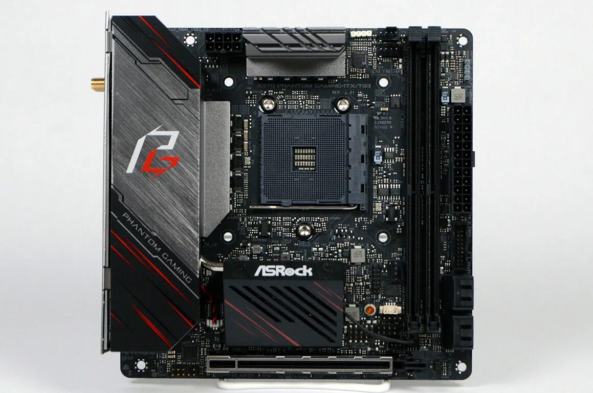 Asrock gaming x. ASROCK x570 ITX tb3. ASROCK x570 Phantom Gaming-ITX/tb3. ASROCK x570 Phantom Gaming x. АСРОК х570 Фантом гейминг 4.