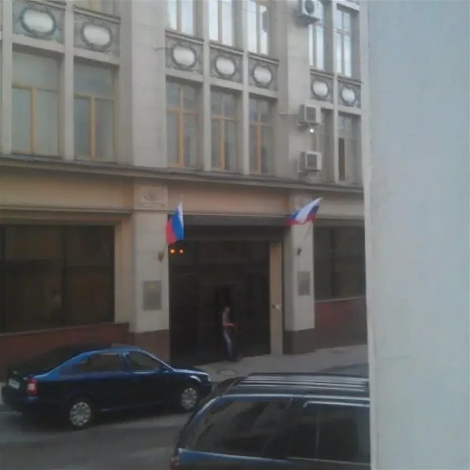 Республики 64