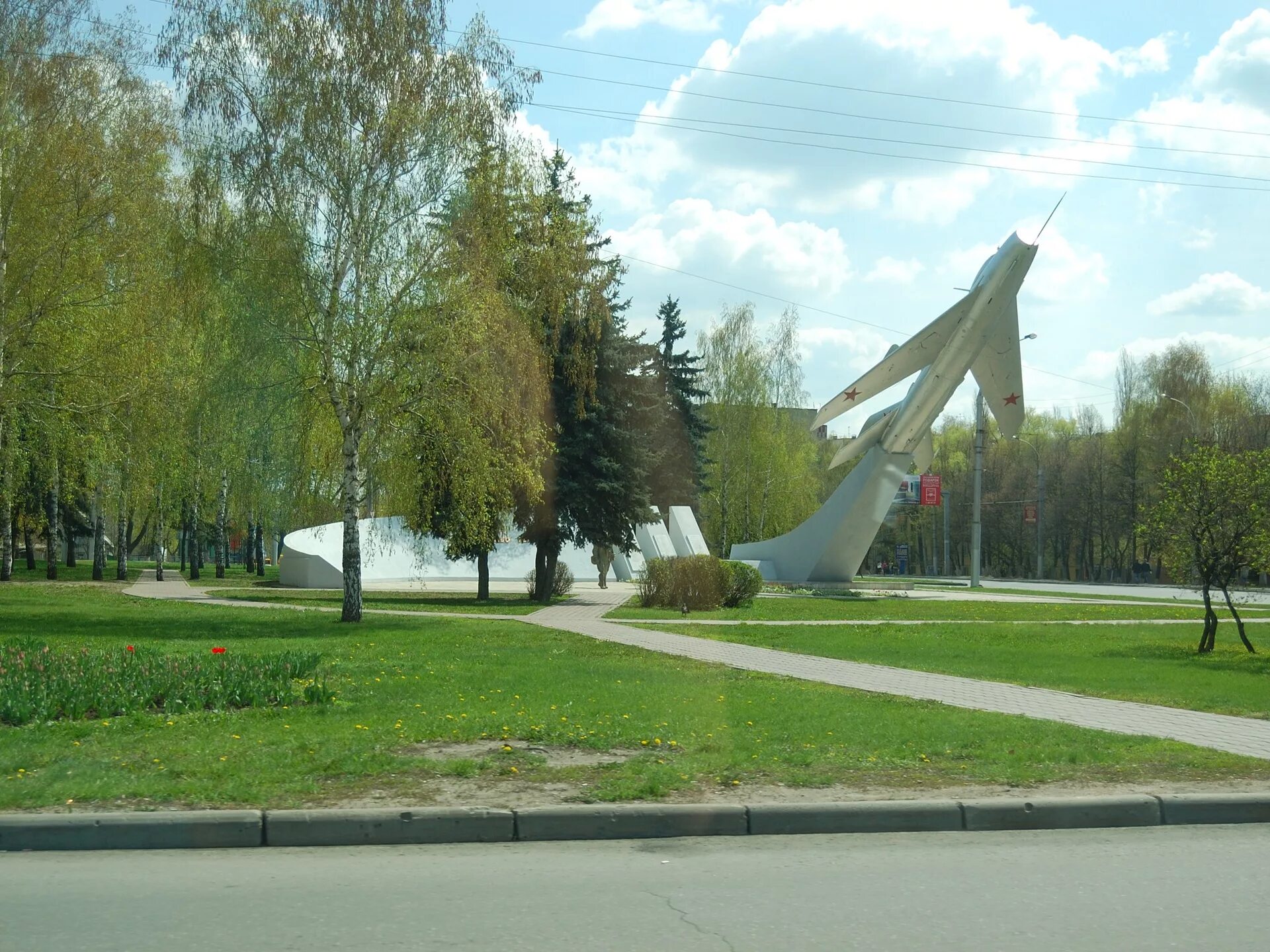 Город липецк знаешь. Памятник самолет в Липецке. Город Липецк достопримечательности. Площадь Авиаторов Липецк. Парк Авиаторов Липецк.