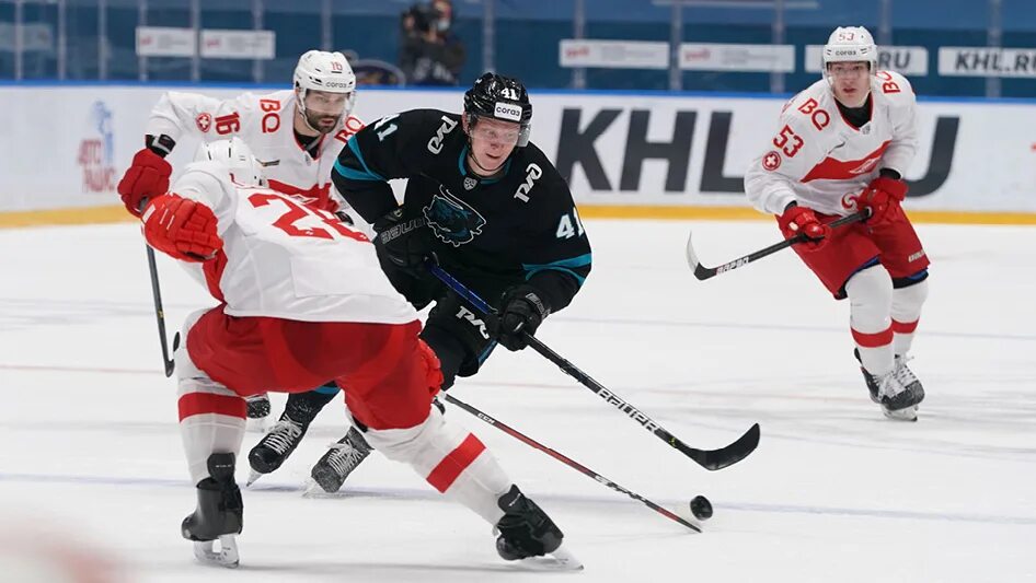 Метеор сочи турция. Сочи 22 января. Хоккеист. Сочи 22 января. Сочи 22 января.