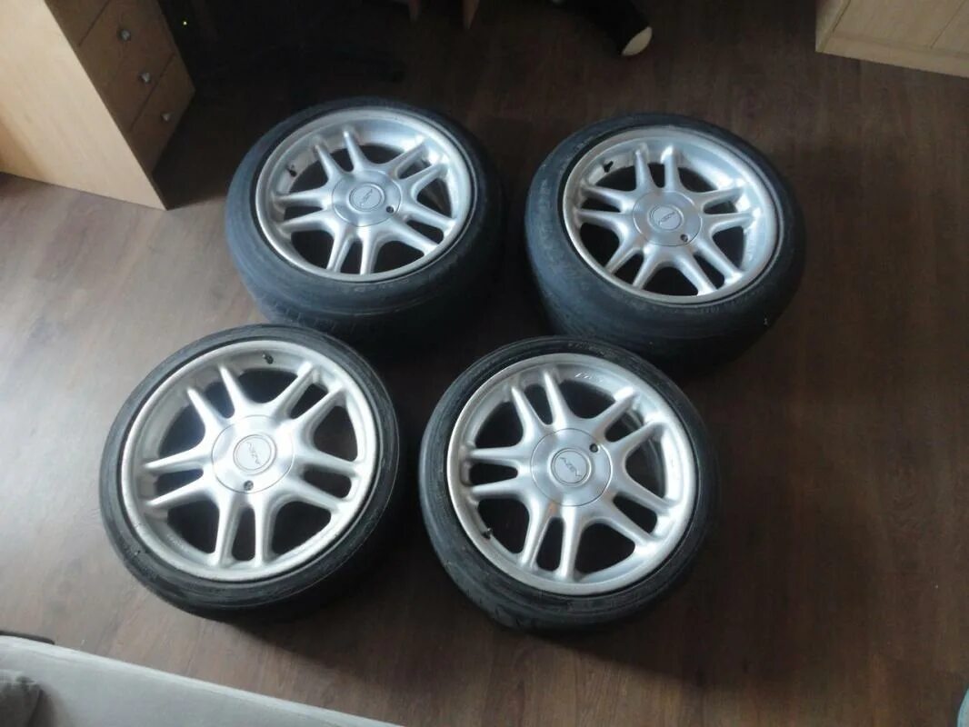 Bbs lm r18 8j. Bmw e90 диски r18. R e 8 18. М диски на бмв е39. Диски xxr 527 r18.