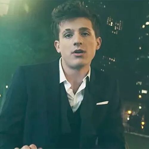 Long charlie. Чарли пут прическа. How long Charlie Puth. Charlie Puth - Magic (2014). Charlie Puth manspreading.