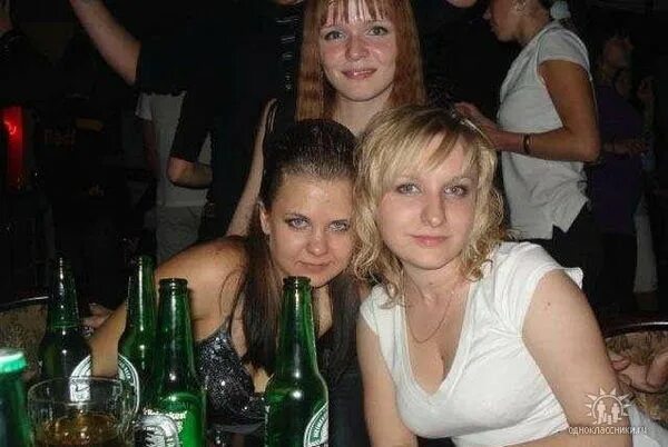 Пытавшуюся скрыться после ДТП пьяную женщину задержали на Топольчанской Новости 