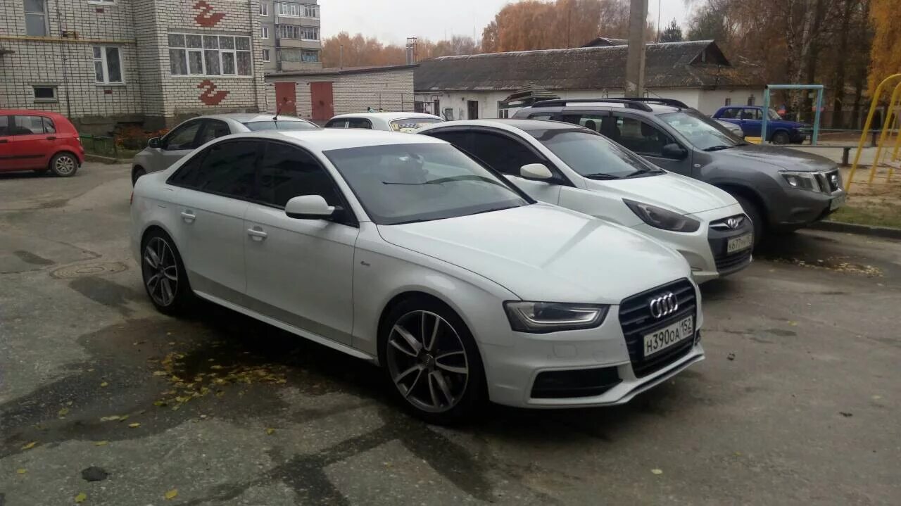 Б 8 4б. Белая Ауди а4 б8 на дисках. Диски на Ауди а4 б8 Рестайлинг. Audi a4 b8 Рестайлинг диски от а5. Ауди а4 б8 литьё.