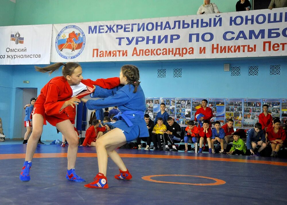 Самбо мальчики. Самбо турнир память. Самбо волжский айдемиров. Самбо никита можаев. Самбо гукев.