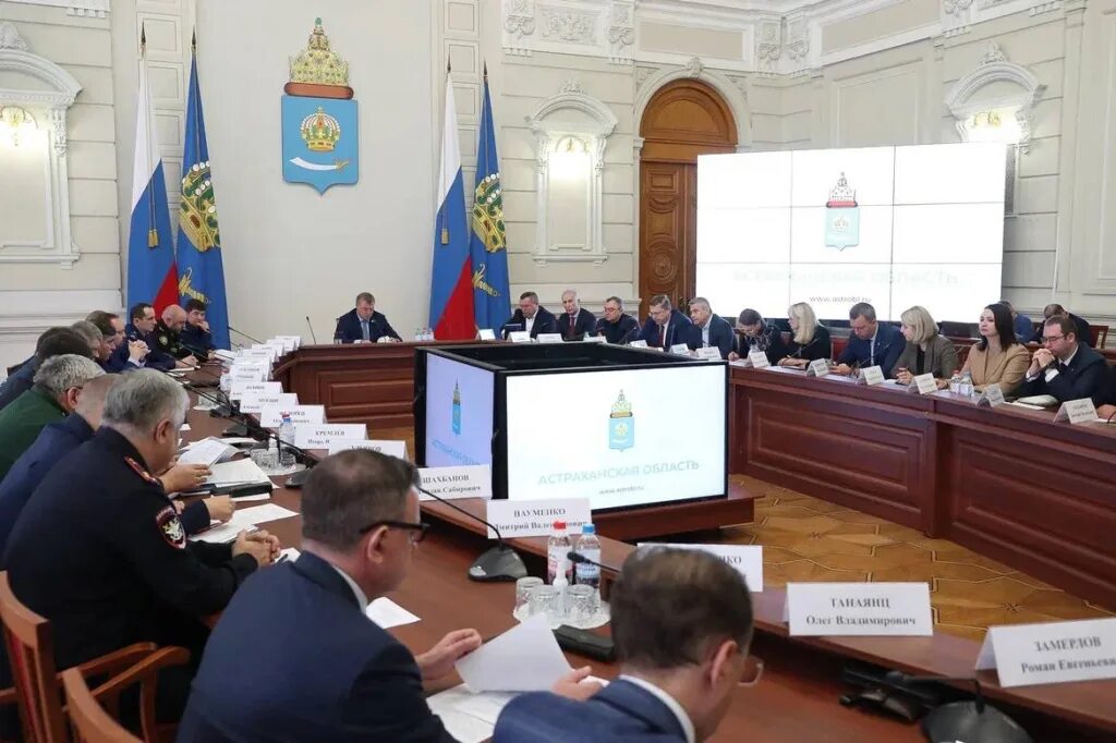 Многодетных вернуть