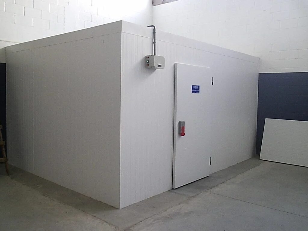 низкотемпературные холодильные камеры. камера холодильная 3203х4643х2500. холодильная камера шоковой заморозки. состояние холодильных камер. холодильная камера 100 м3.