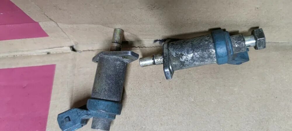 Пусковая форсунка m30b35. 3. Пусковая форсунка чёрная. Пусковая форсунка ауди 100. Пусковая форсунка пассат б3.