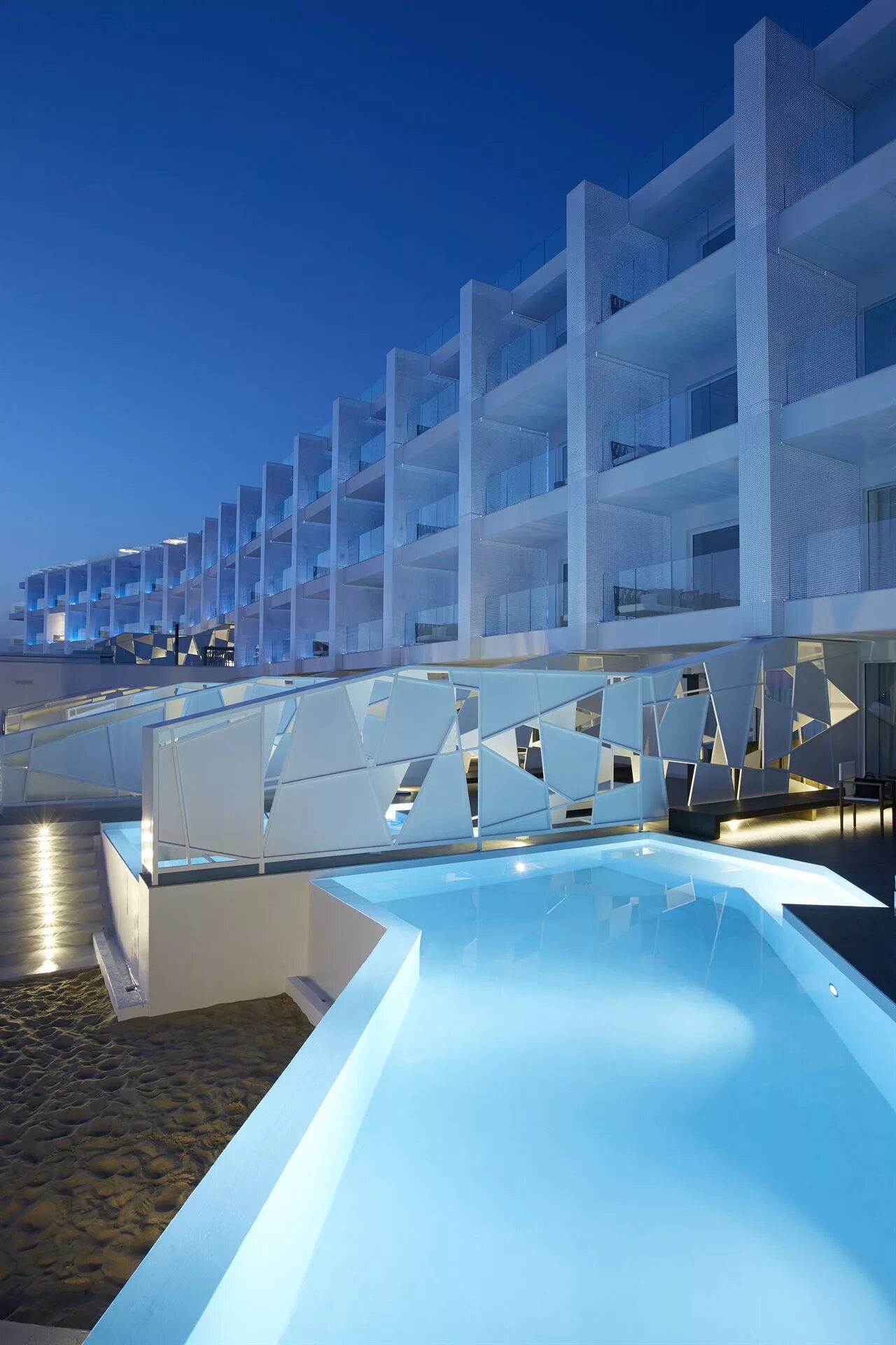 Nikki beach resort spa. Nikki Beach. Nikki Beach Resort and Spa 5*. Отель п.