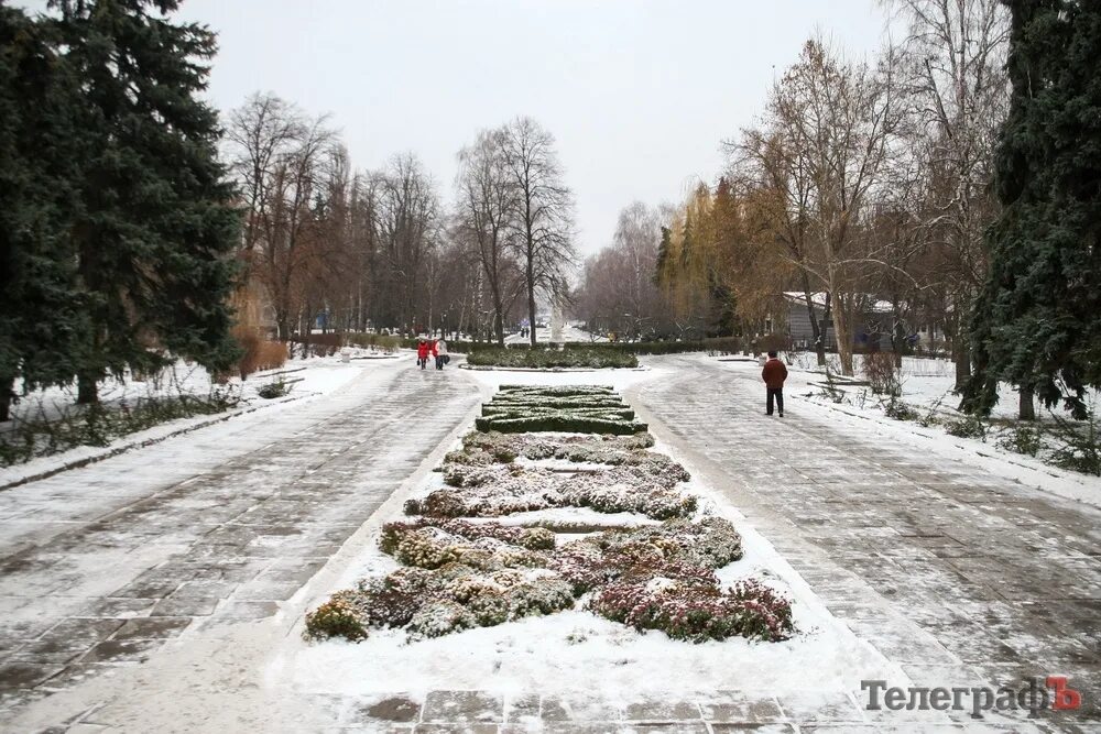 Кременчуг последние. Кременчуг сегодняшнее фото. кременчугский бульвар фото. фото кременчуга сегодня. снег в кременчуге.