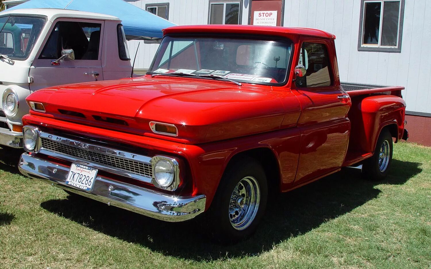 Капот пикапа. Шевроле пикап 1965. Chevrolet c10 van. Chevrolet pick up 2023. Шевроле Чеви пикап.