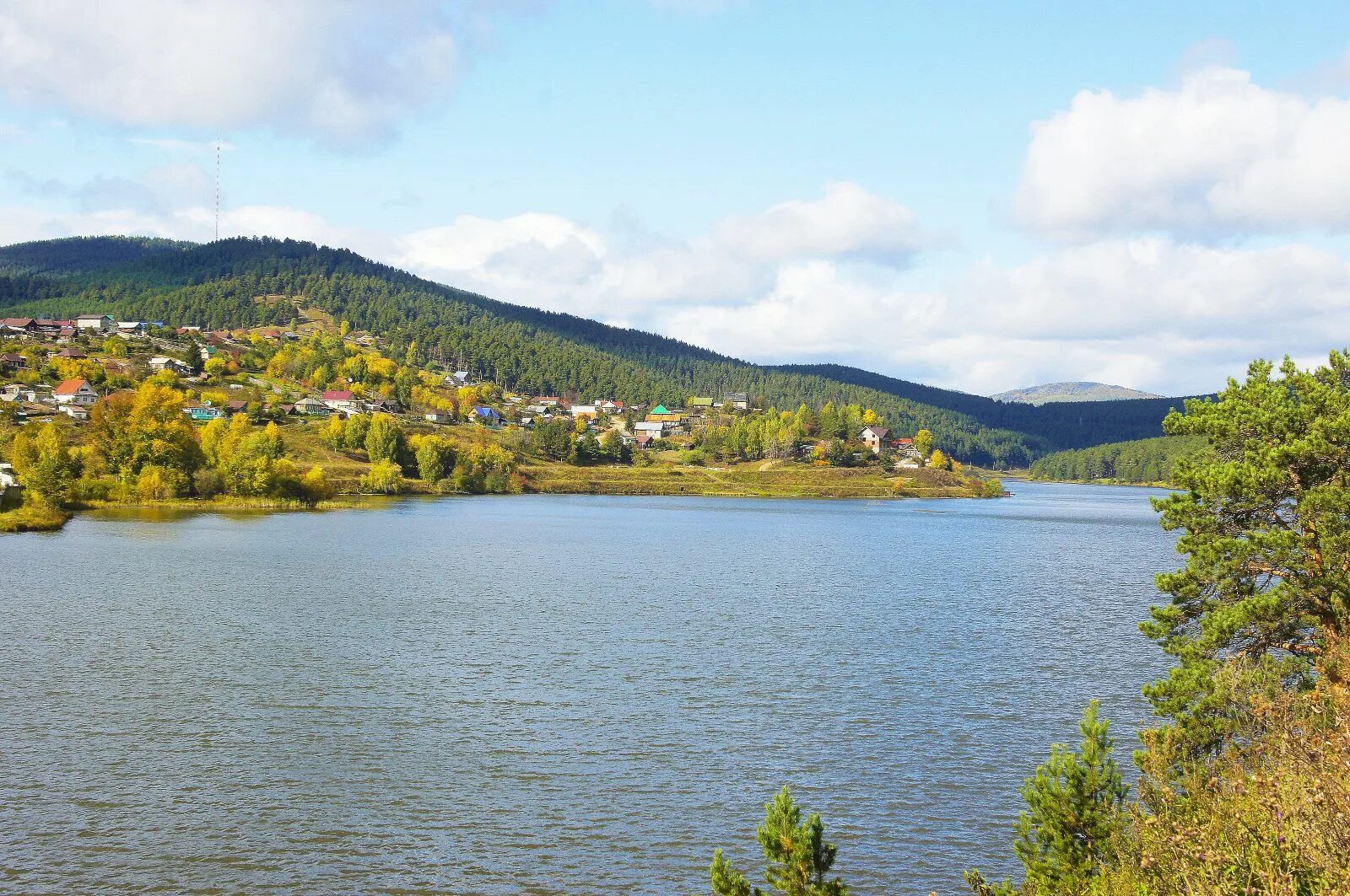 Река белая Белорецкий. Река белая в г.Белорецке. Природа Белорецка белая. Белорецк нижнее селение река.