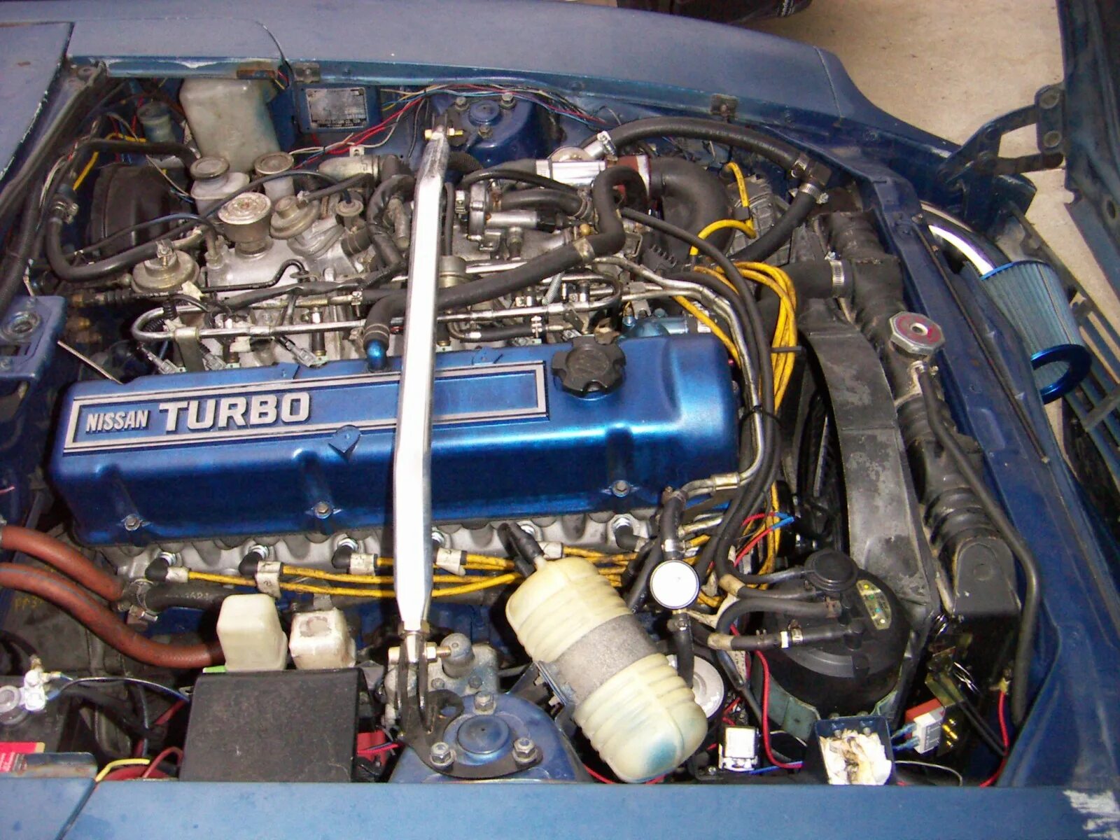Шевроле 1.3 турбо. Nissan l28 Turbo. Двигатель l28 Nissan. Двигатель Nissan l28 Twin Turbo. L28 Twin Turbo 3.1.