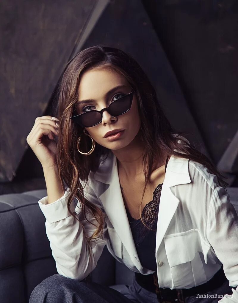 Девушка шатенка. Алина нестерова модель. Анастасия кривошеева модель. Кристина бойцова модель. Петрова виктория николаевна.