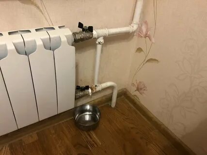 Потекла батарея ремонт