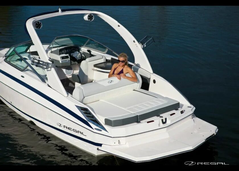 Regal 2150. Regal 326. Regal 326. Катер регал хартроп. Regal boats.