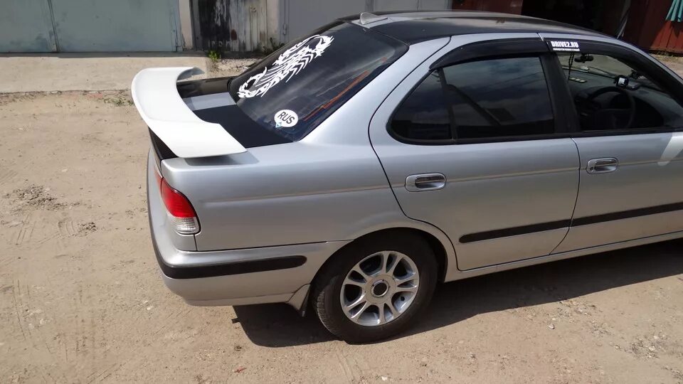 Дром ниссан санни. Nissan Sunny. Nissan Sunny 2006 Black. Ниссан Санни 1999. Nissan Sunny лифтбек.