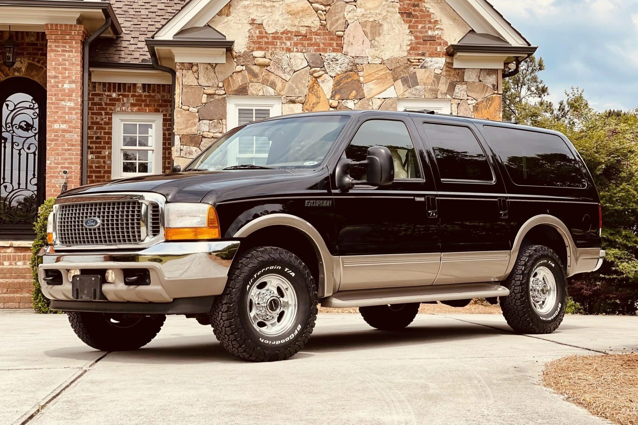 Купить форд экскурсион. Ford Excursion 2001. Форд Экскурсион 2001. Ford Excursion 2000. Ford Excursion 2021.