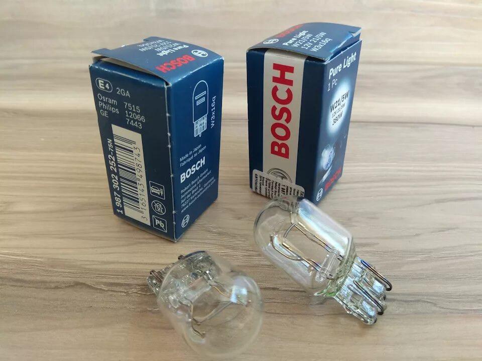 Лампочка габаритов рено логан 1 передняя. Лампа ходовых огней рено сандеро. Дневные ходовые лампы рено сандеро степвей 2. Лампа ходовых огней рено логан 2. Лампа габаритных огней renault logan 2017 года.