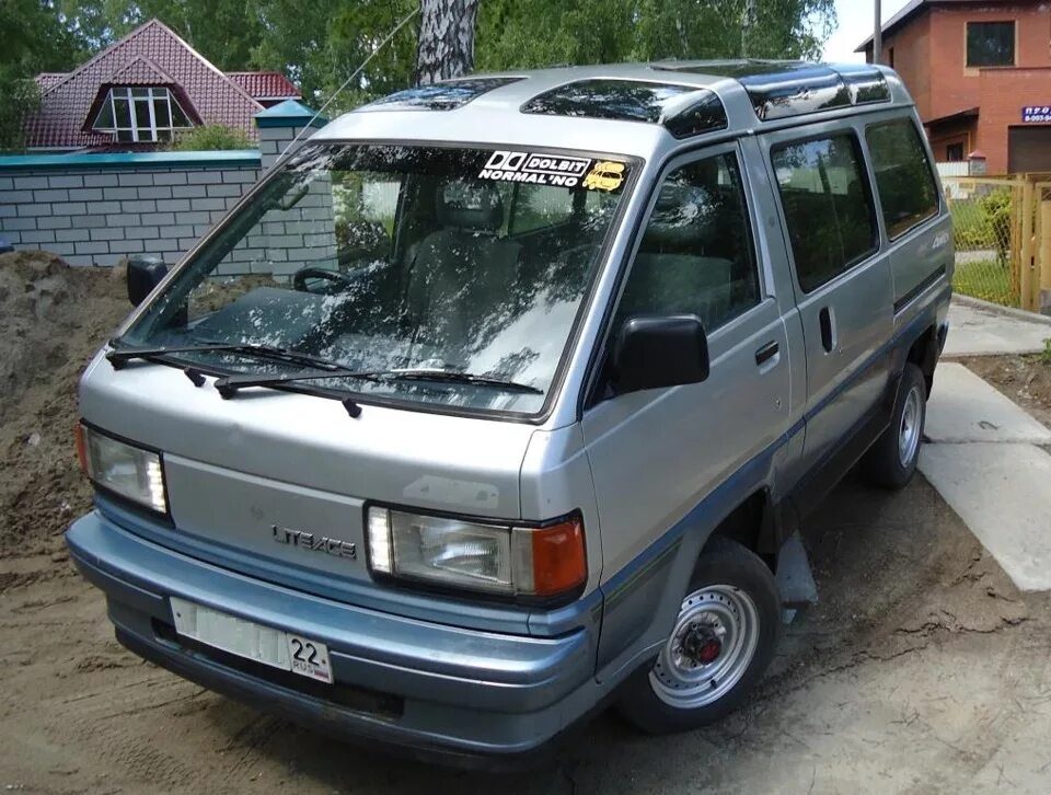 Тойота таун айс приморский. Toyota Lite Ace. Toyota Lite Ace 1987. Toyota Lite Ace m30. Toyota Town Ace 1988.