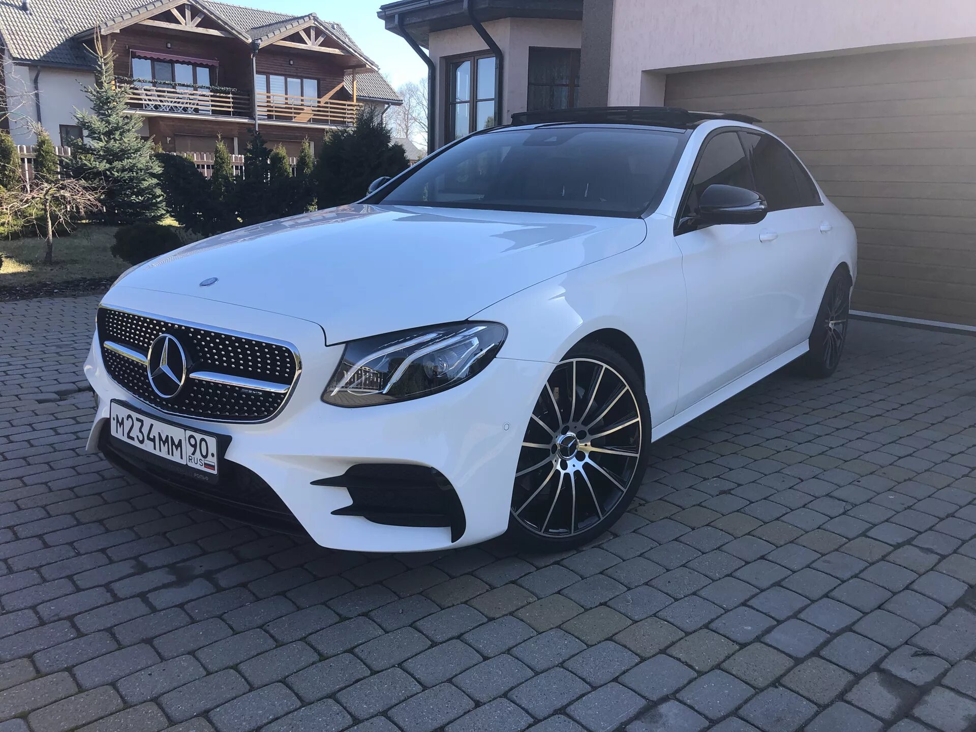 Диски е класс. Mercedes e-class диски r20. mercedes e class r20. диски mercedes e class w213. mercedes w213 белый амг.