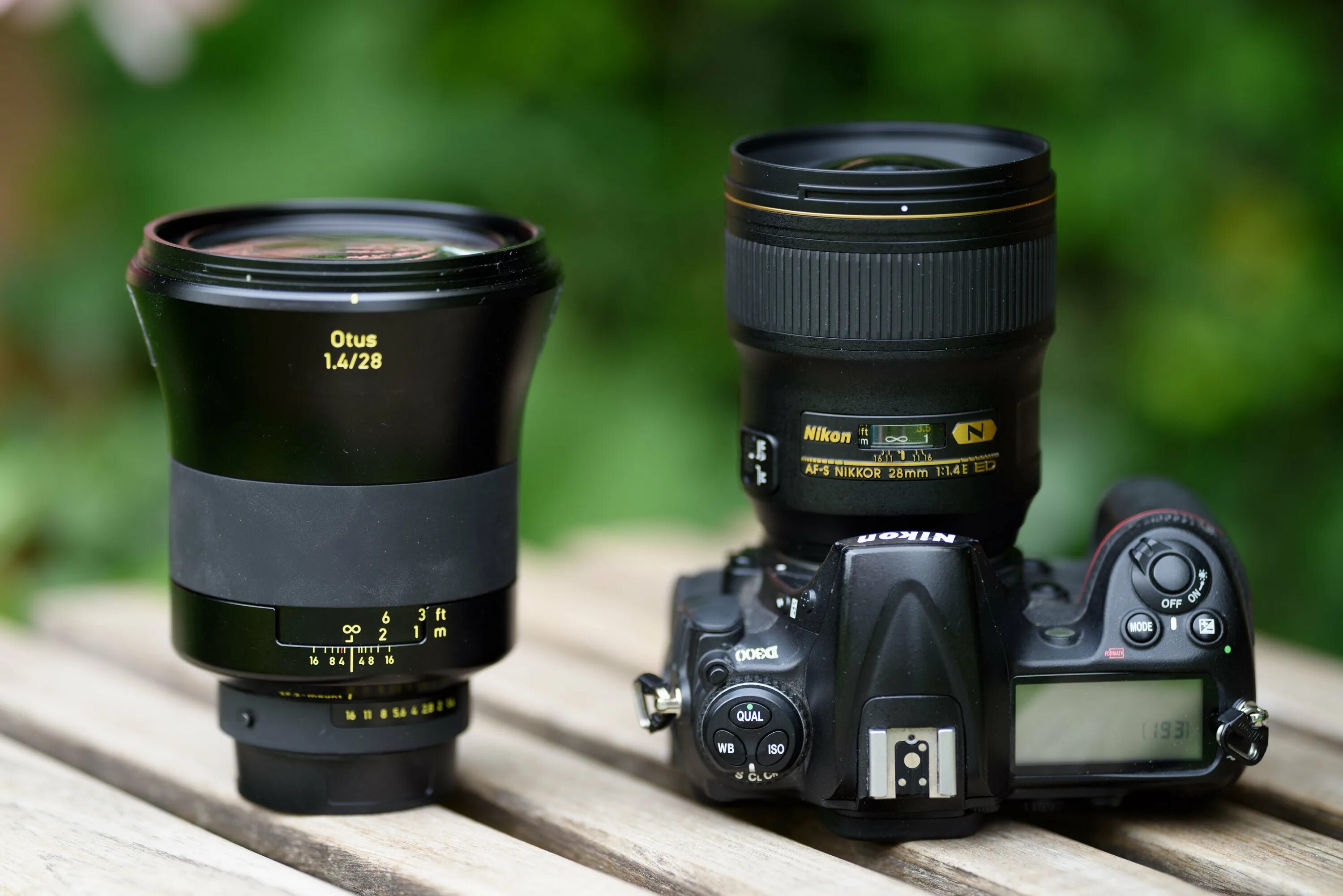 Nikon 28. Nikon f1. nikon df.