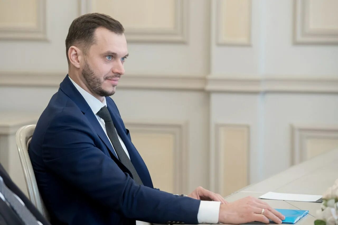 Кто стал новым директором. Кто стал новым директором. Директор цми белгород. Кто стал новым директором. Фмба северск.
