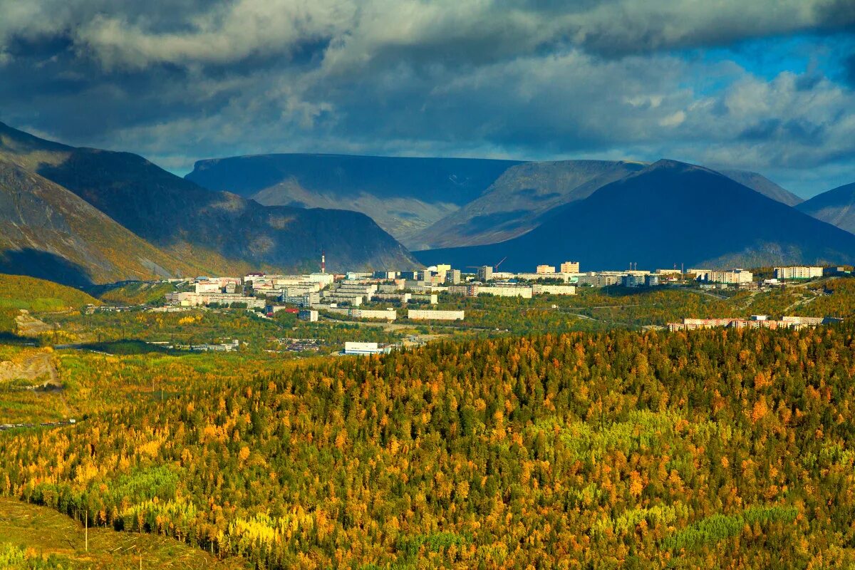 апатиты заполярный городок. кировск улица олимпийская. хибины мурманская область недвижимость. хибины мурманская область недвижимость. гостиница куэльпорр в хибинах.