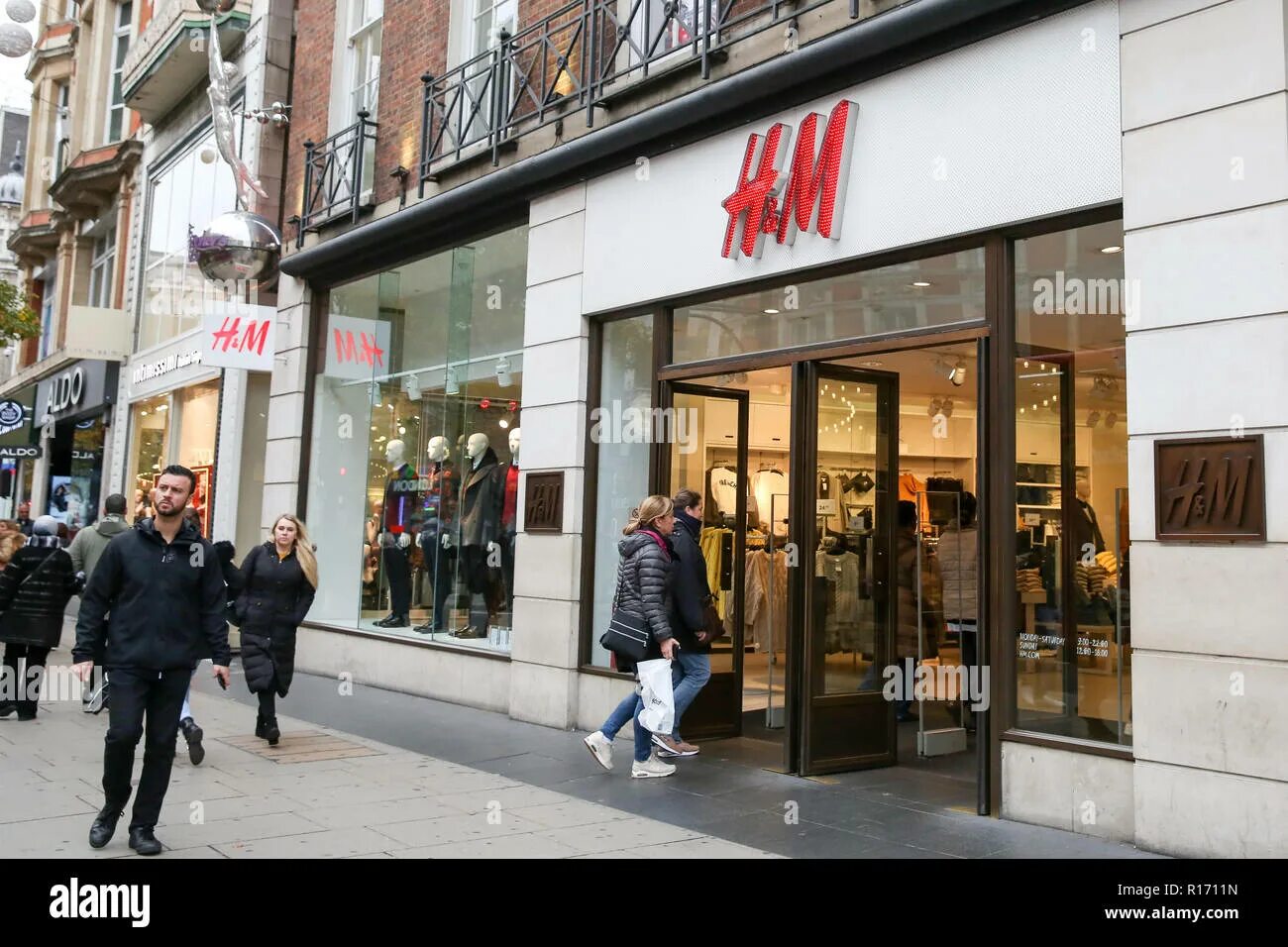 M st h