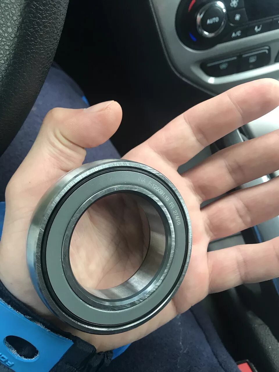 1471854 подшипник ступицы форд. Ступичный подшипник форд фокус 2. Подшипник ступицы форд фокус 2 передний. Ступица форд фокус 2 рестайлинг. Подшипник фф2.