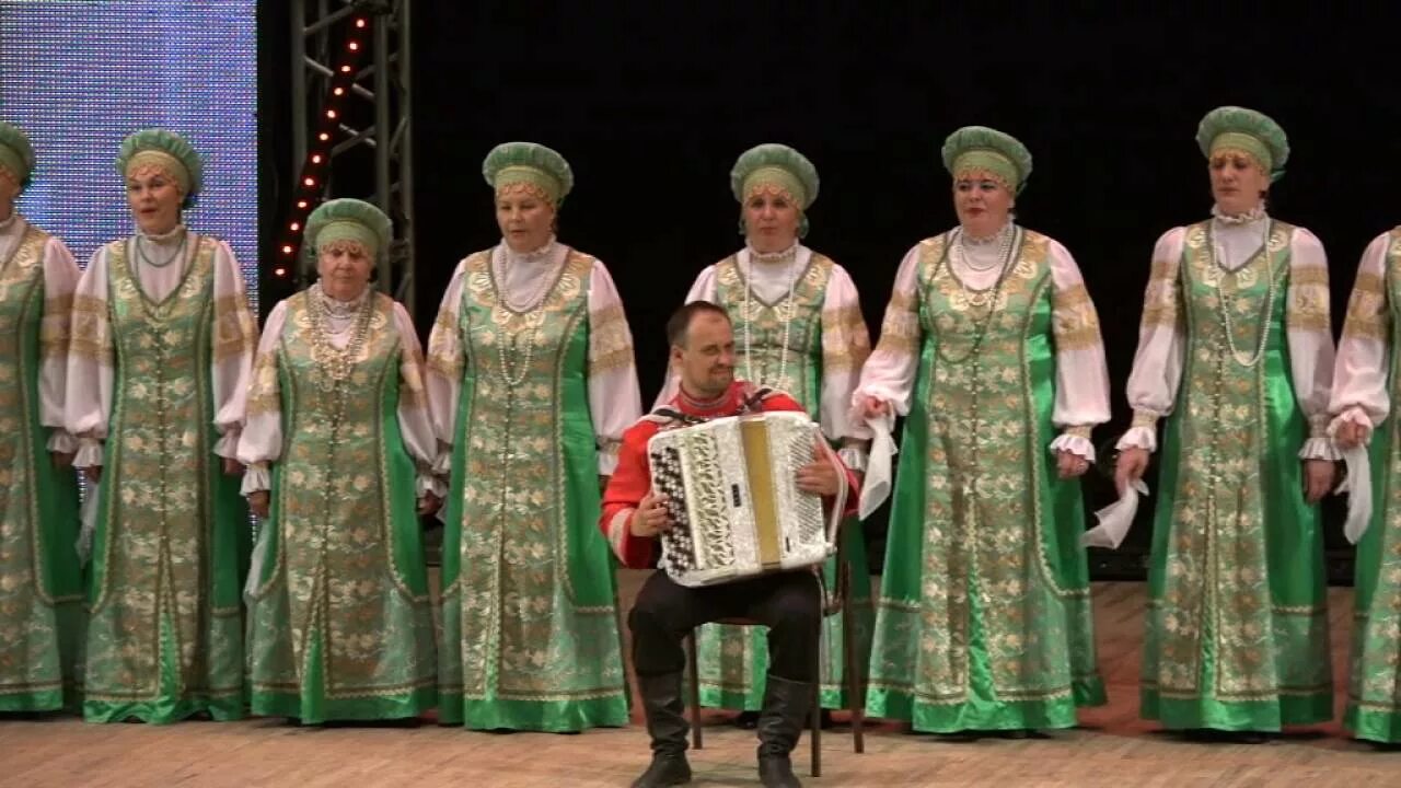 Академический хор. Солнечногорск весной. Народный хор сударушка. Академический хор русской песни радио орфей фото. Хоры русской песни видео.
