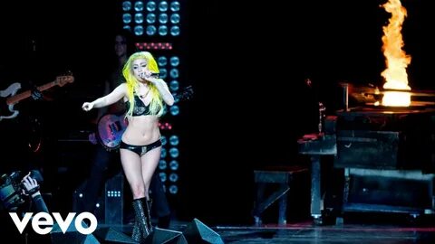 Lady Gaga - TELEPHONE/ live The Monster Ball Tour - (Legendado) - YouTube.