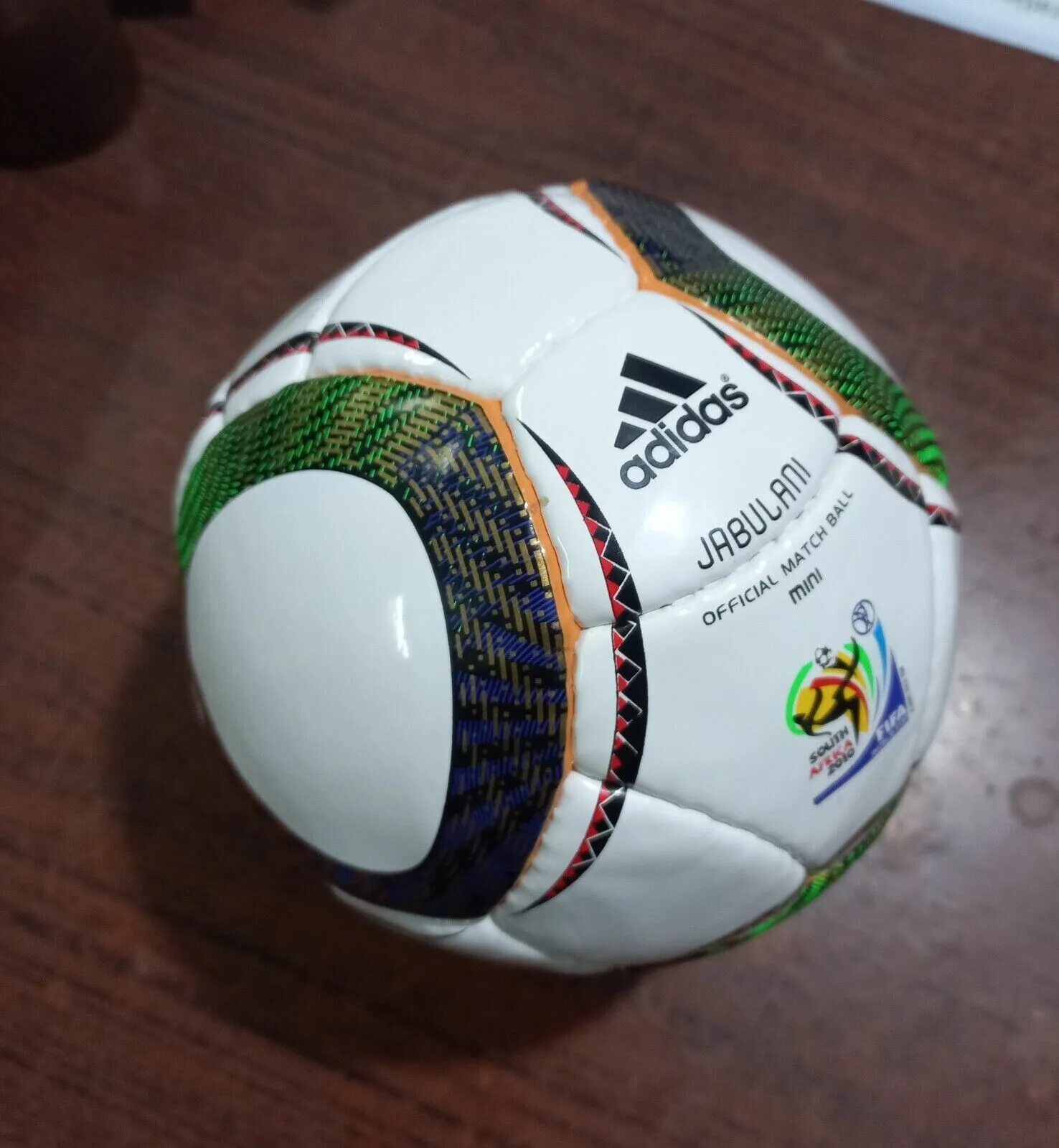Мяч футбольный адидас джабулани. Adidas jabulani match ball 2010. Адидас джабулани. Мяч адидас джабулани оригинал. Мяч футбольный адидас джабулани.