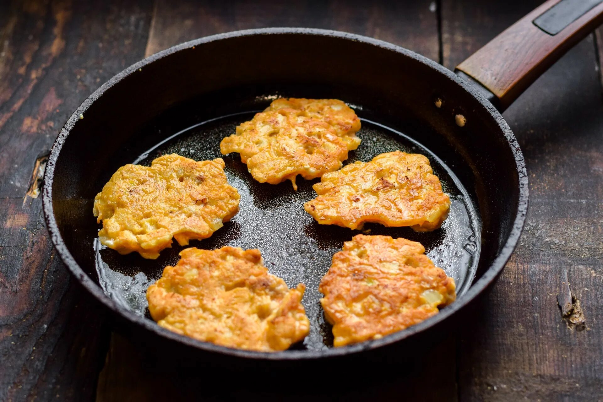 Котлеты с сырным порошком. Куриные растрепки. Куриные растрепки. Растрепки филе. Куриные котлеты растрепки.