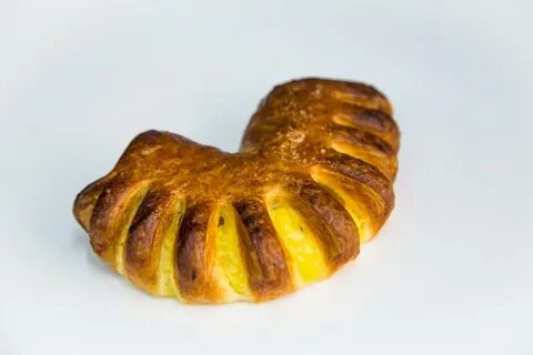 Слойки с бананом