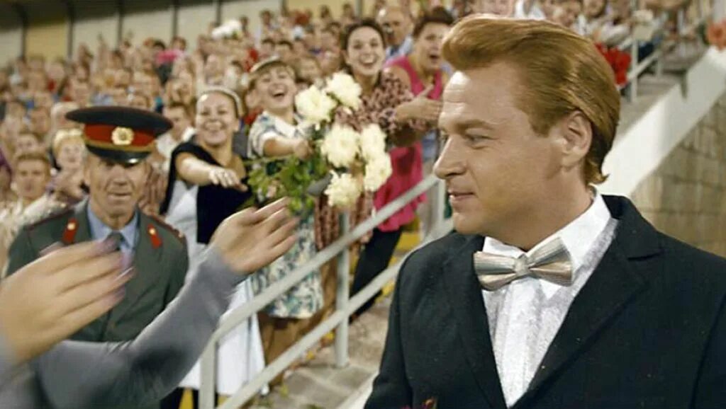 Напротив ободзинский. Эти глаза напротив сериал 2015. Алексей Барабаш Ободзинский. Валерий Ободзинский сериал. Ободзинский фильм.