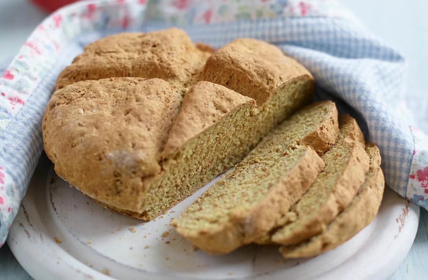 содовый хлеб. хлеб из цельносмолотой муки. содовый хлеб. хлеб на соде. газированная хлеб.